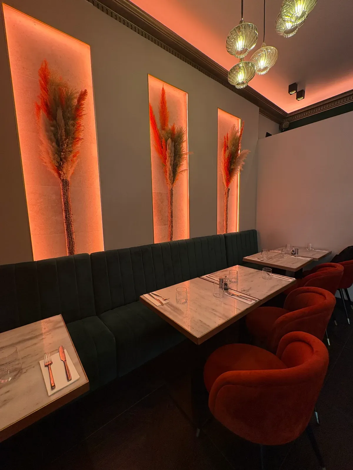 Cozy Restaurant Near Palais Cannes – Events up to 90 Guests
