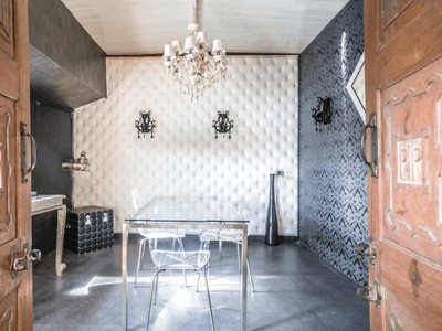 Péniche exotique près de Paris