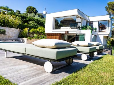 Contemporary architect villa Cannes