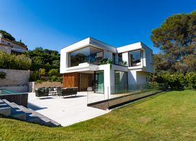 Contemporary architect villa Cannes