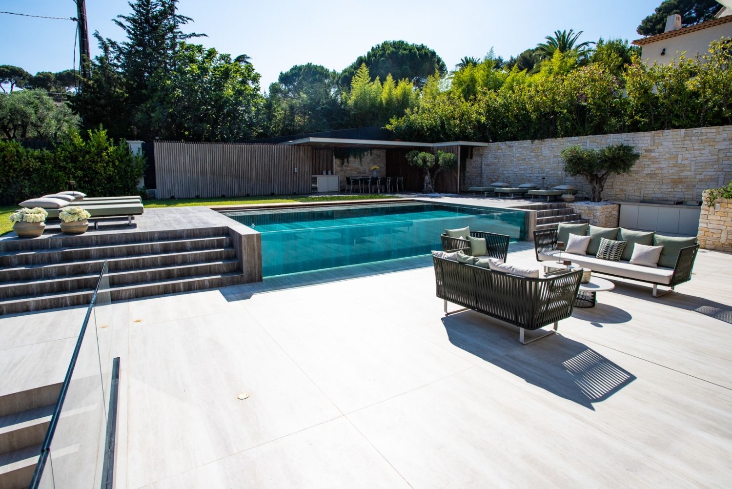Contemporary architect villa Cannes