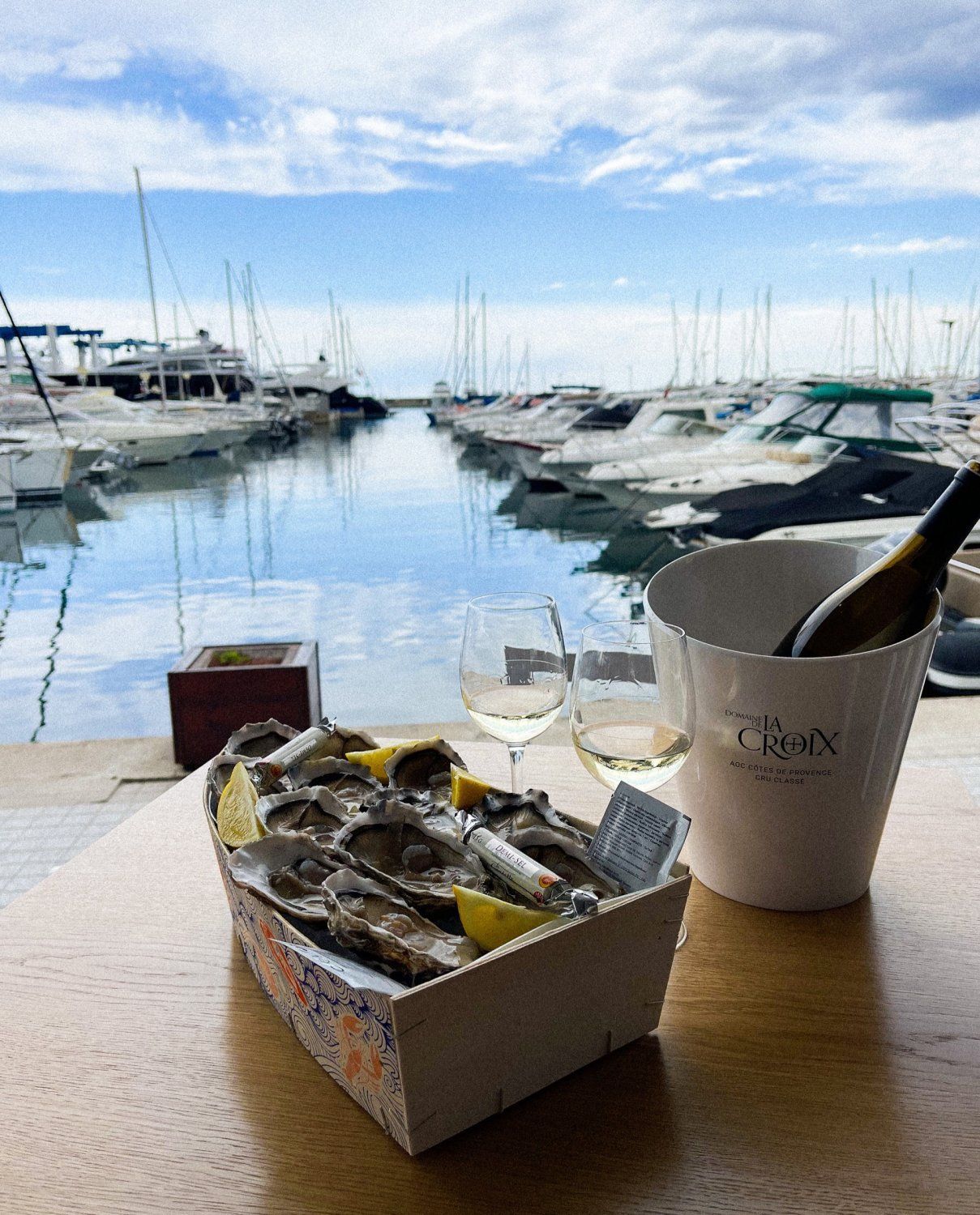 Bar à vin sur le Port 