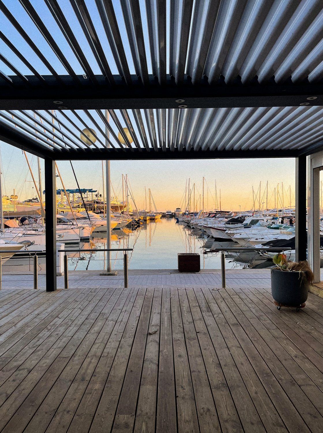 Bar à vin sur le Port 