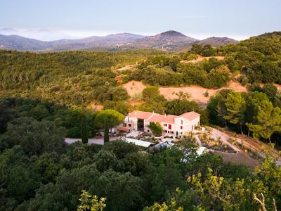 Domaine in Castelnau: Private Estate for Events & Retreats