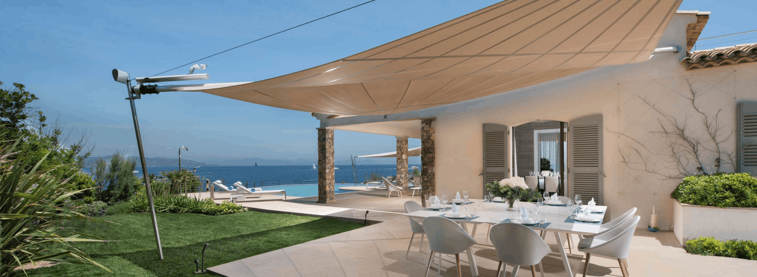 Villa on the rock edge with endless sea views