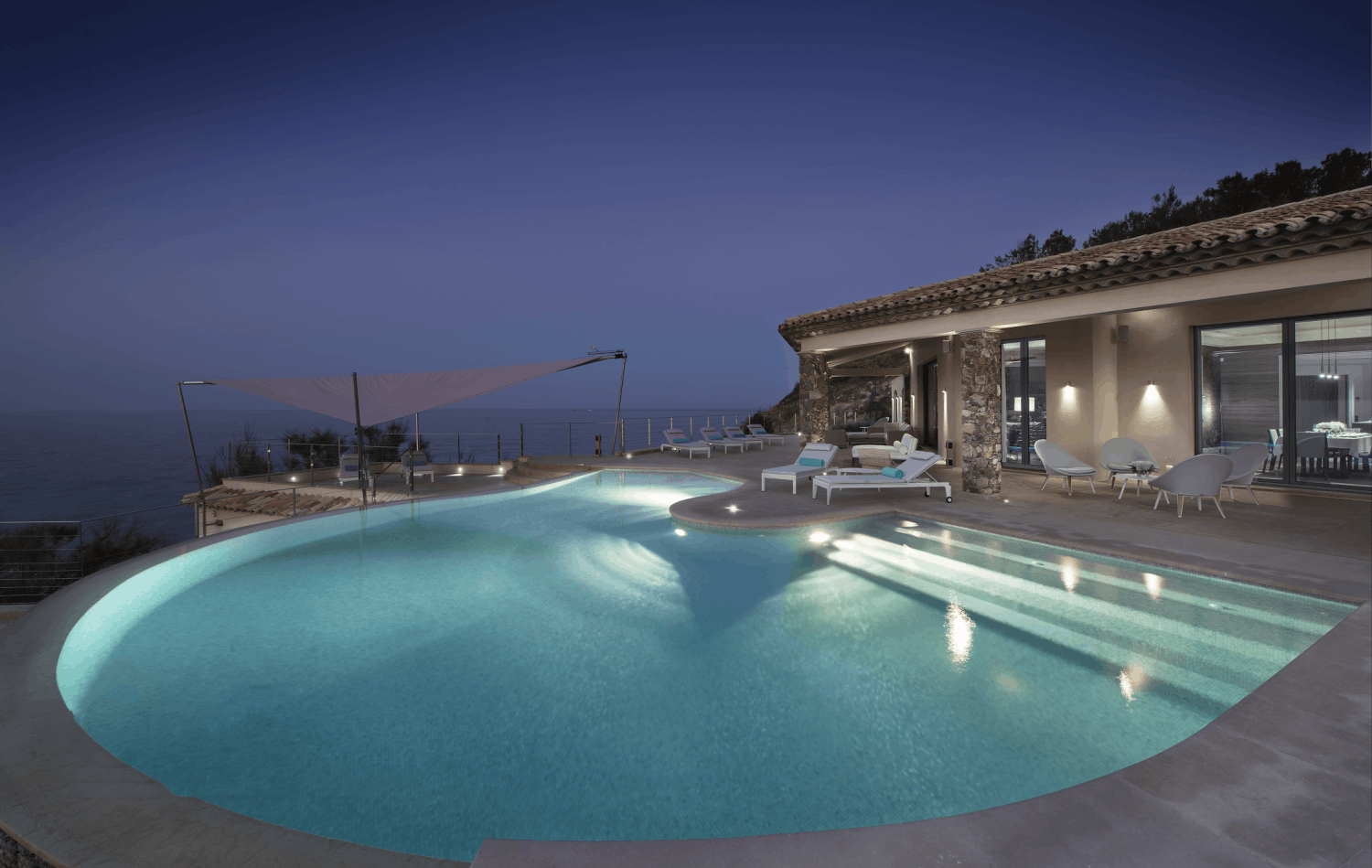 Villa on the rock edge with endless sea views