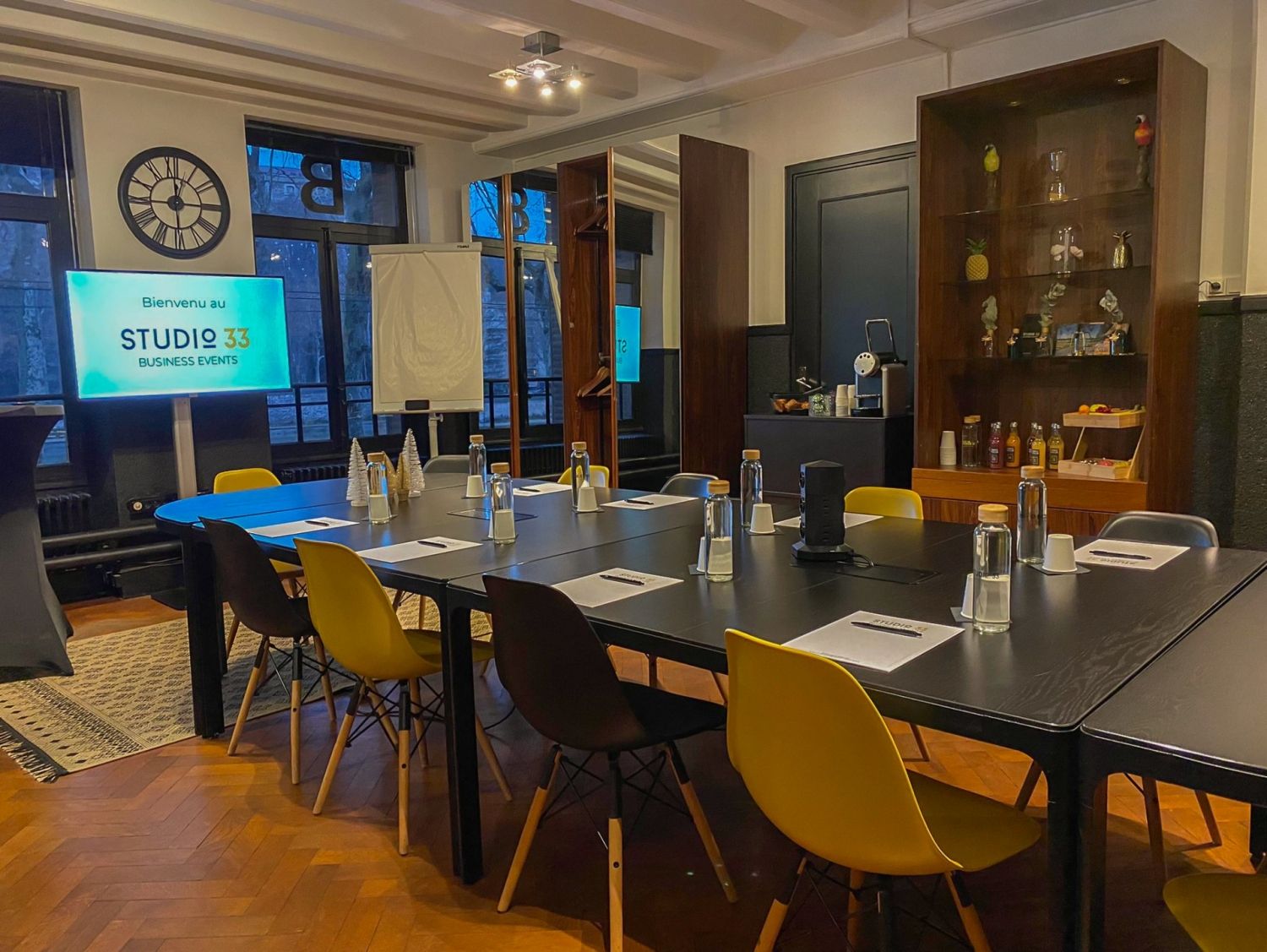 Studio Business Event