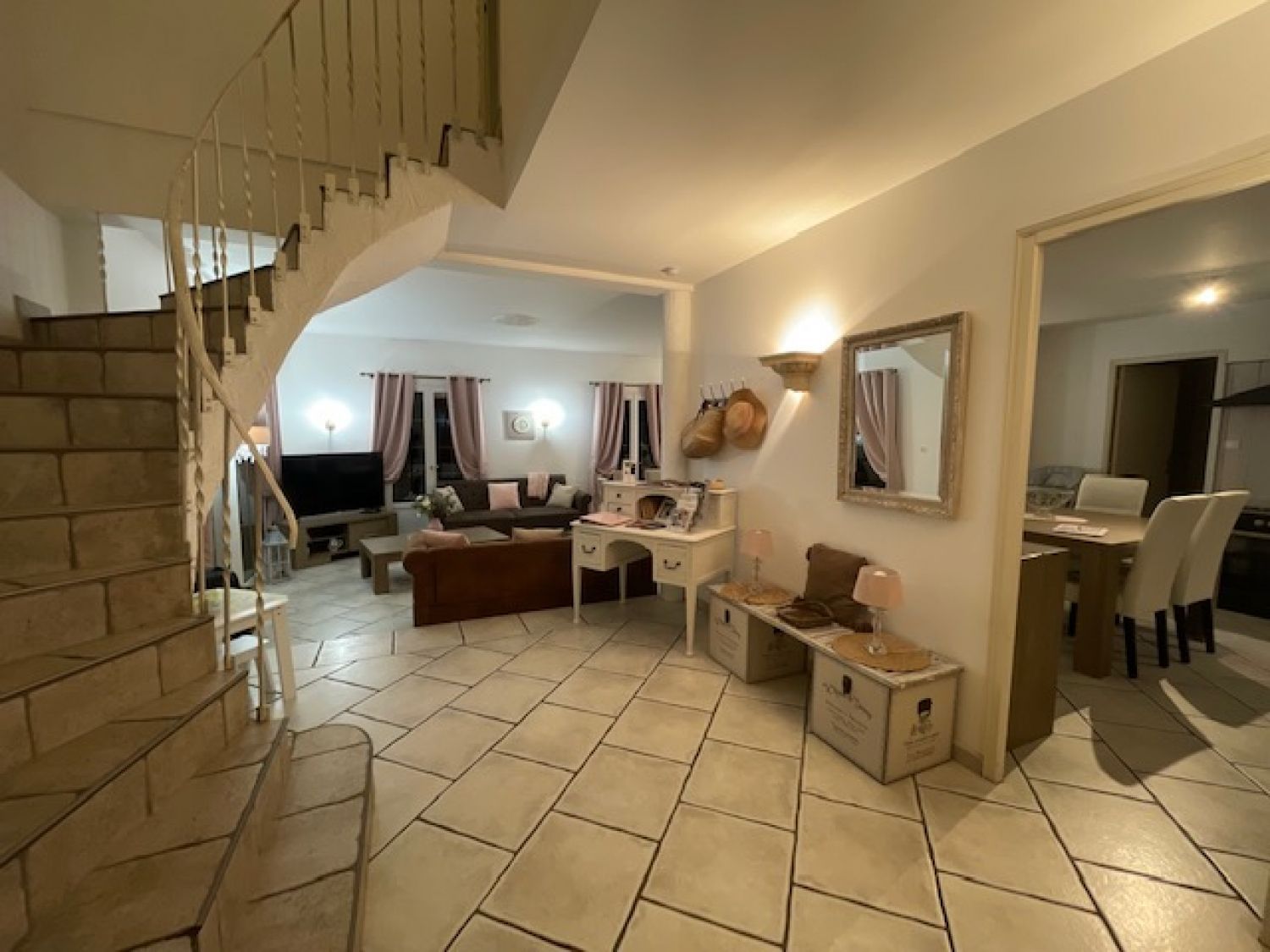 Villa privative avec piscine intérieure et spa