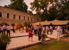 Romantic castle 45 minutes from Avignon