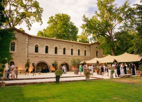 Romantic castle 45 minutes from Avignon