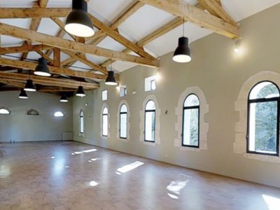 Romantic 15th century castle 45 minutes from Avignon