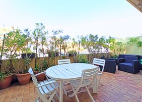 Terrasse Penthouse en face du Palais pour les affaires et les événements privés à Cannes