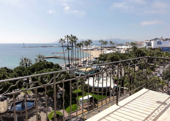 Croisette - Large Topfloor apartment with sea view 