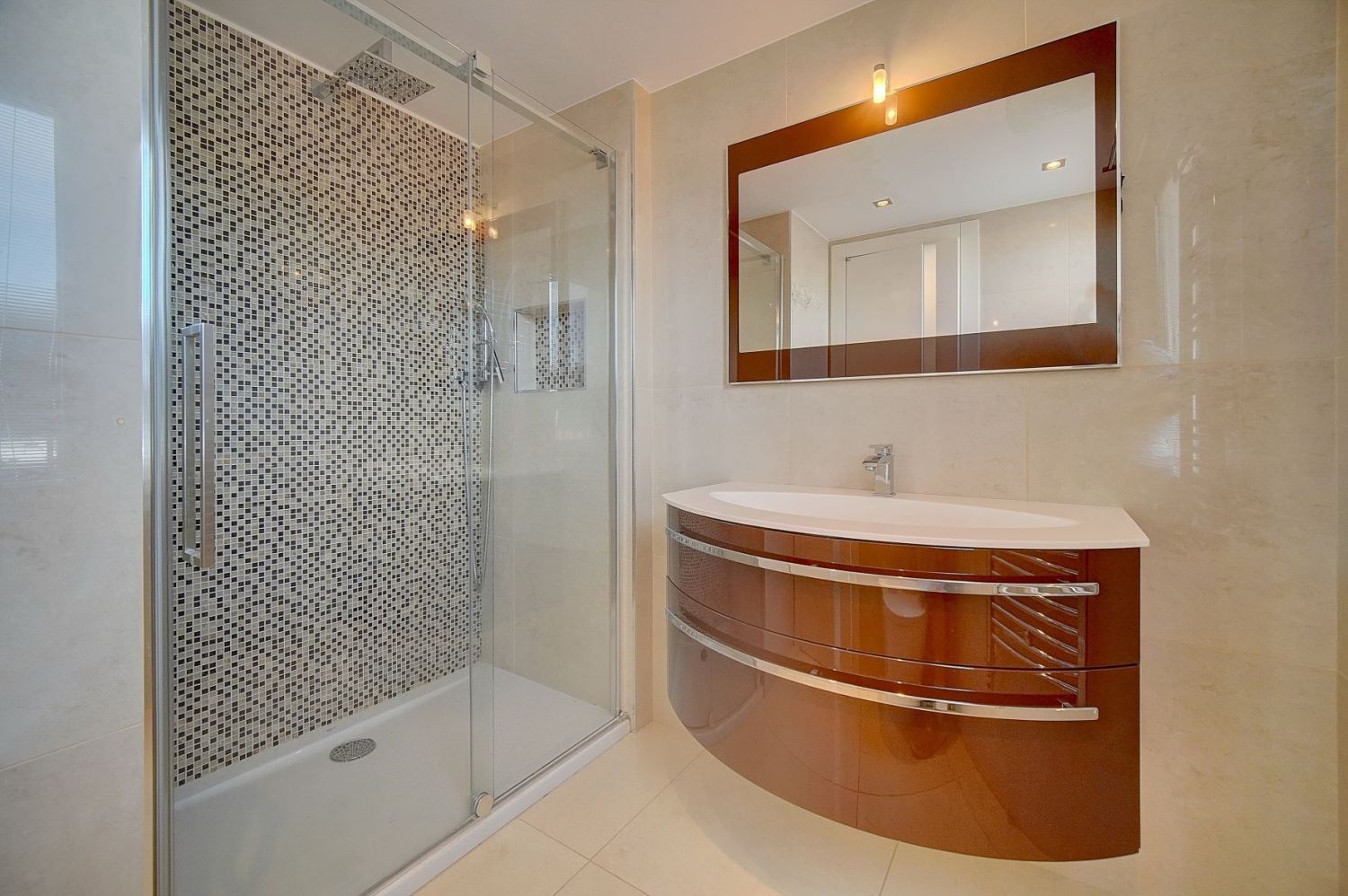 Croisette nice and modern apartment with terrace and sea view 