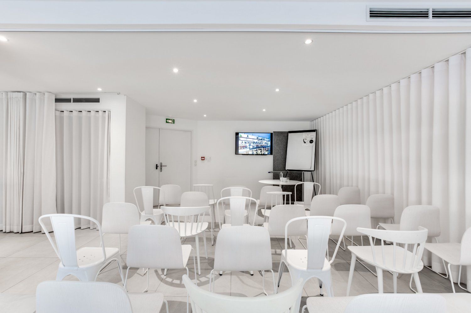 White room