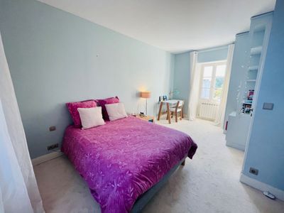  Heated swimming pool and Jacuzzi