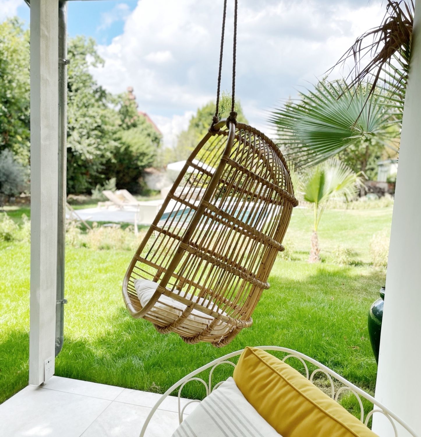Villa Au Vesinet with garden and swimming pool