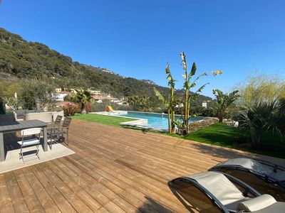Villa with heated swimming pool and view of Eze