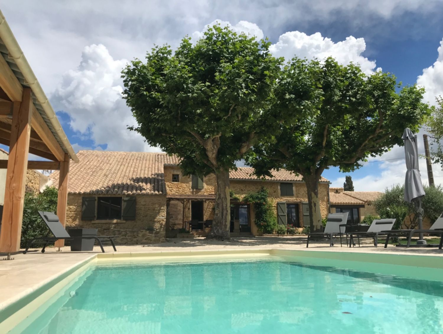 Provencal farmhouse for events