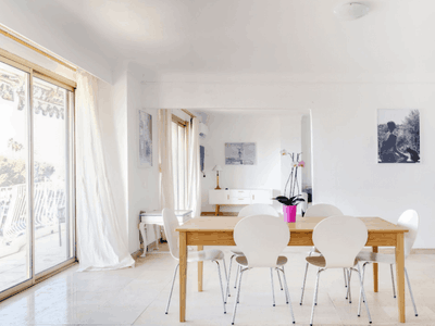 3 bedrooms apartment on boulevard de la croisette