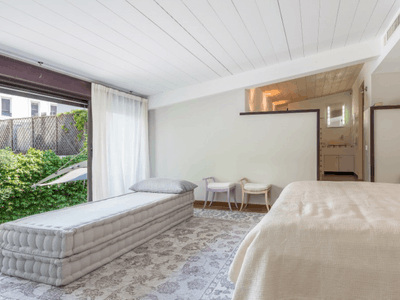 Rare townhouse with large terrace 