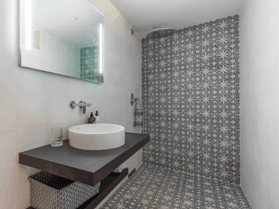 Rare townhouse with large terrace 