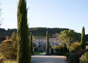 Guest house 400 m2 with garden, view of Mont Ventoux