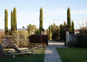 Guest house 400 m2 with garden, view of Mont Ventoux