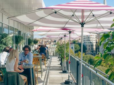 Rooftop Unique Festive