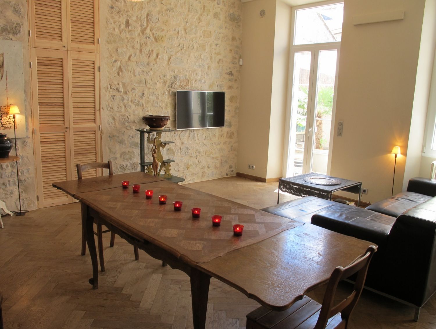 Cannes Apartment with Terrace & Pool – Events up to 30 Guests
