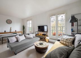 Apartment in front of Sacré Coeur