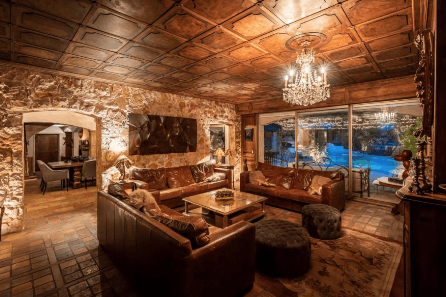 Charming house in Mougins in private domain
