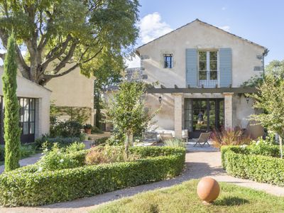 Domaine de Luxe à Saint-Rémy-de-Provence pour Événements & Vacances