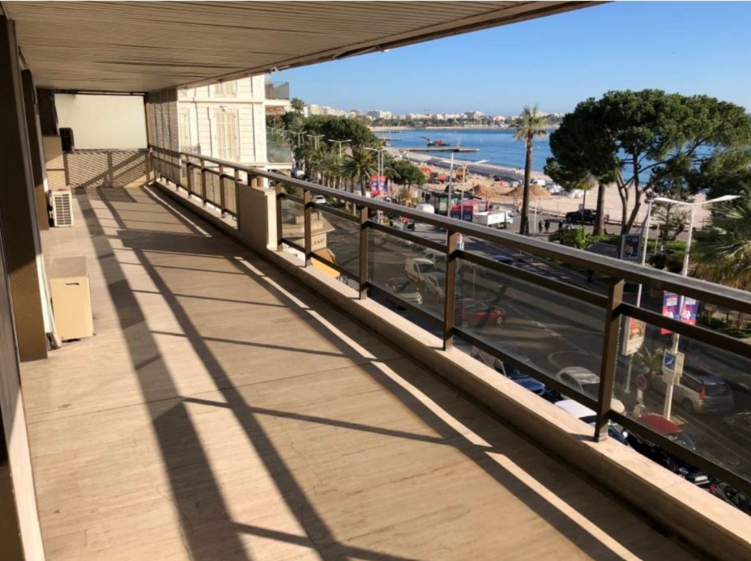 Luxury 4-Bedroom Beachfront Apartment with Sea View Terrace in Cannes