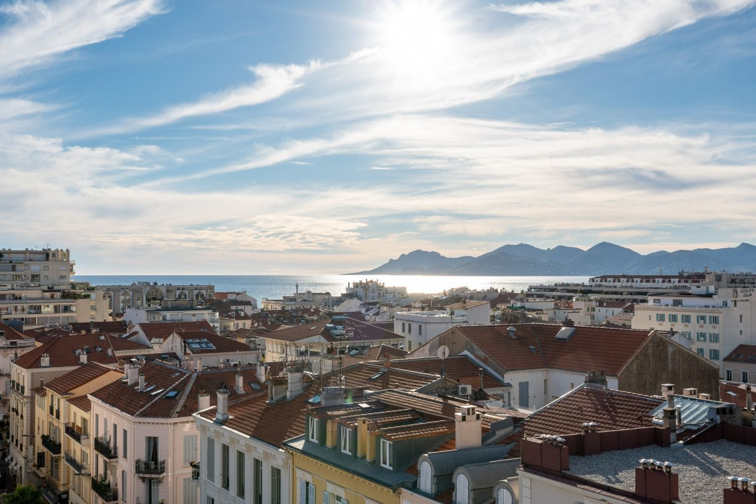 Penthouse panoramique avec vue sur la mer à Cannes avec une vaste terrasse pour les événements