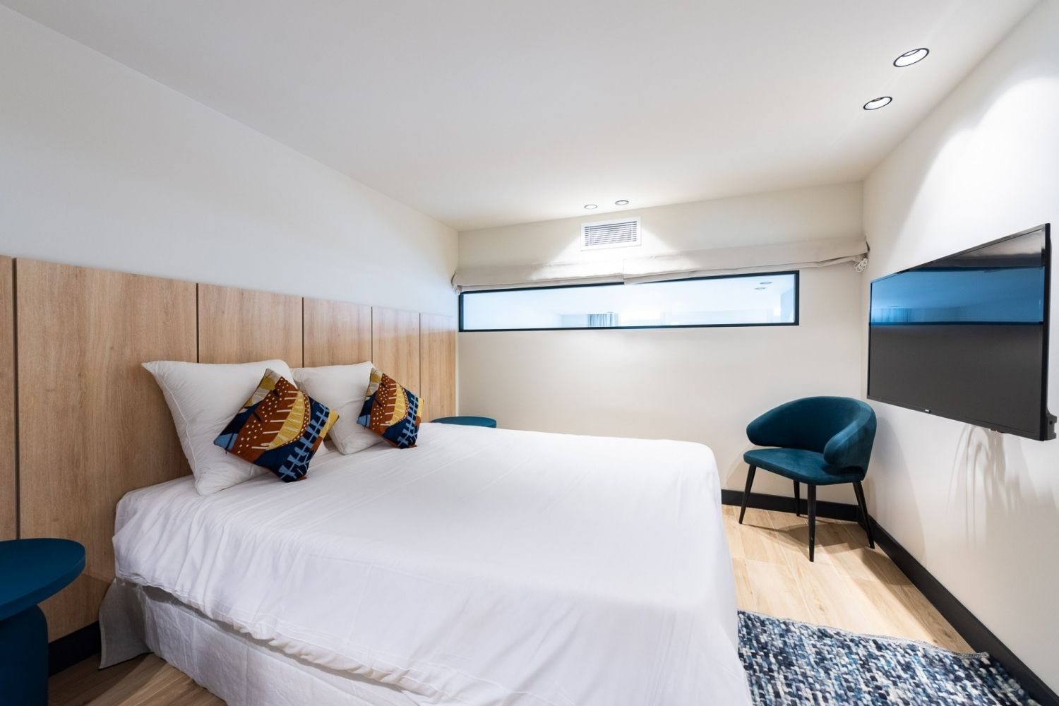 Cannes Apartment Opposite Palais – 4 Beds, Events up to 30 Guests