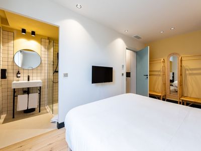 Cannes Apartment Opposite Palais – 4 Beds, Events up to 30 Guests