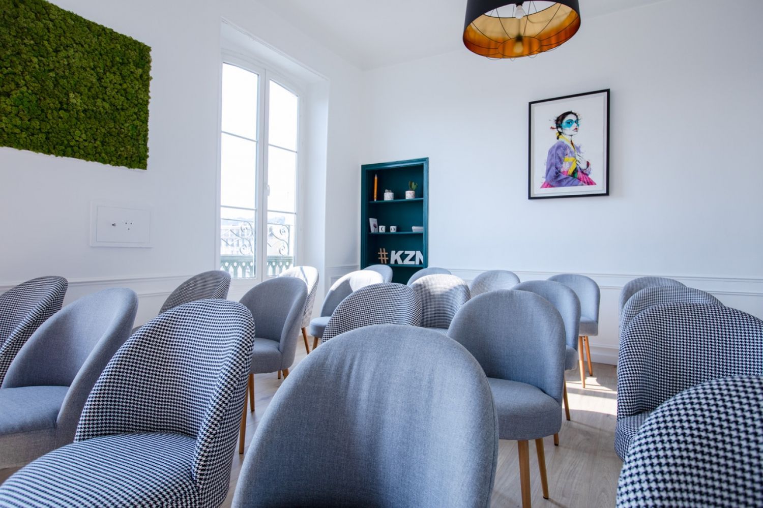 Un espace cosy pour votre réunion à Nice