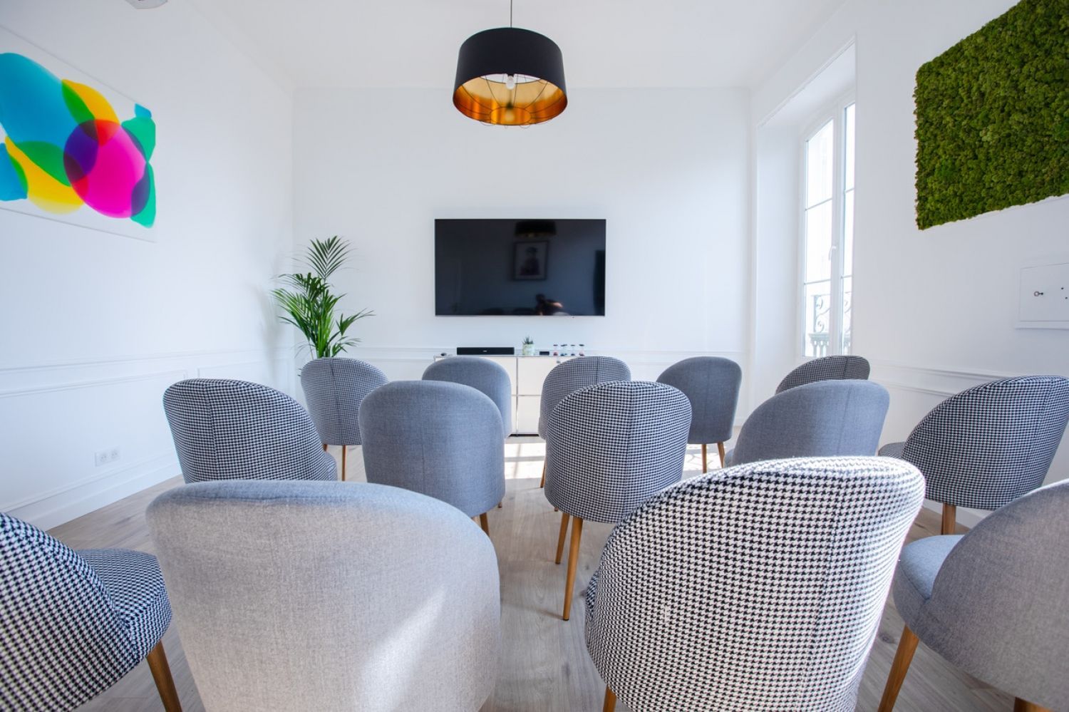 Un espace cosy pour votre réunion à Nice