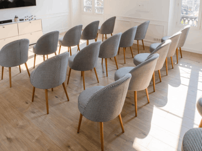 A cozy space for your meeting in Nice