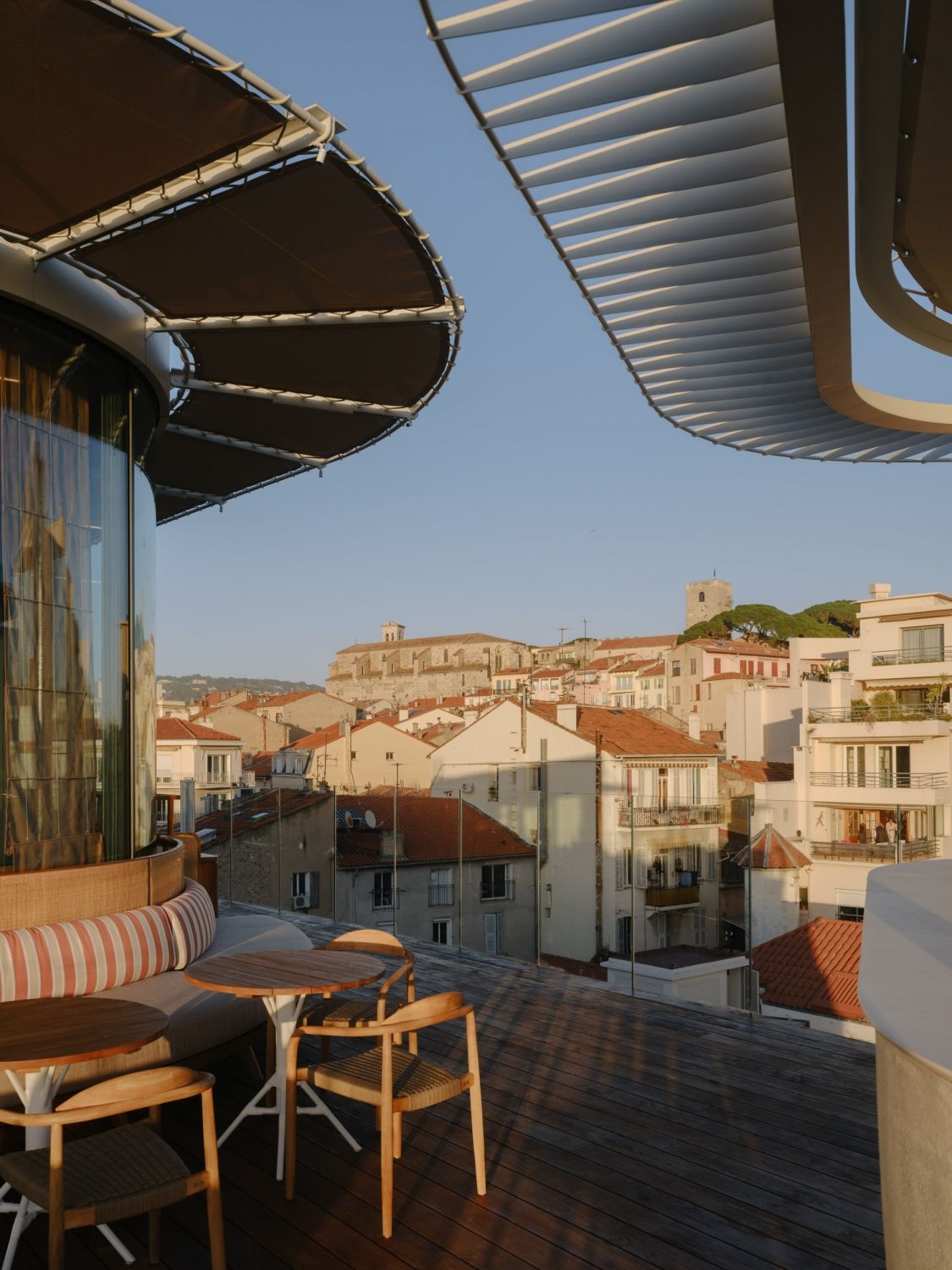 Rooftop avec vue sur la mer au Suquet pour des événements