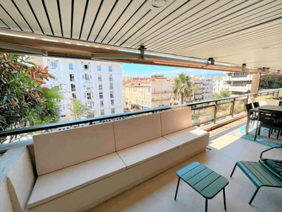 Appartement moderne à Cannes dans le Gray d'Albion avec terrasse pour événements et séjours