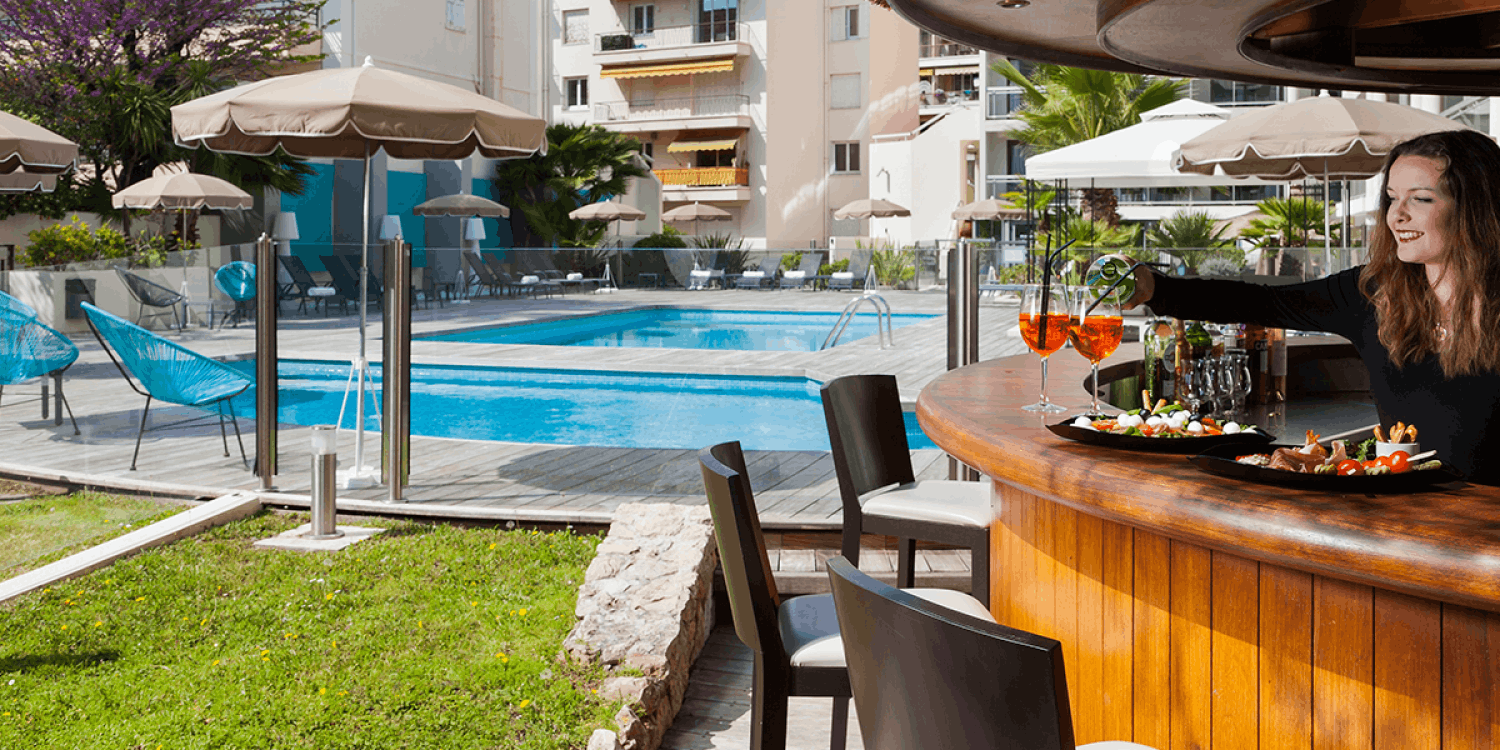 Cannes Meeting Room Near Croisette – 33m², Up to 32 Guests