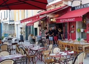 Terrace and pergola on the old port