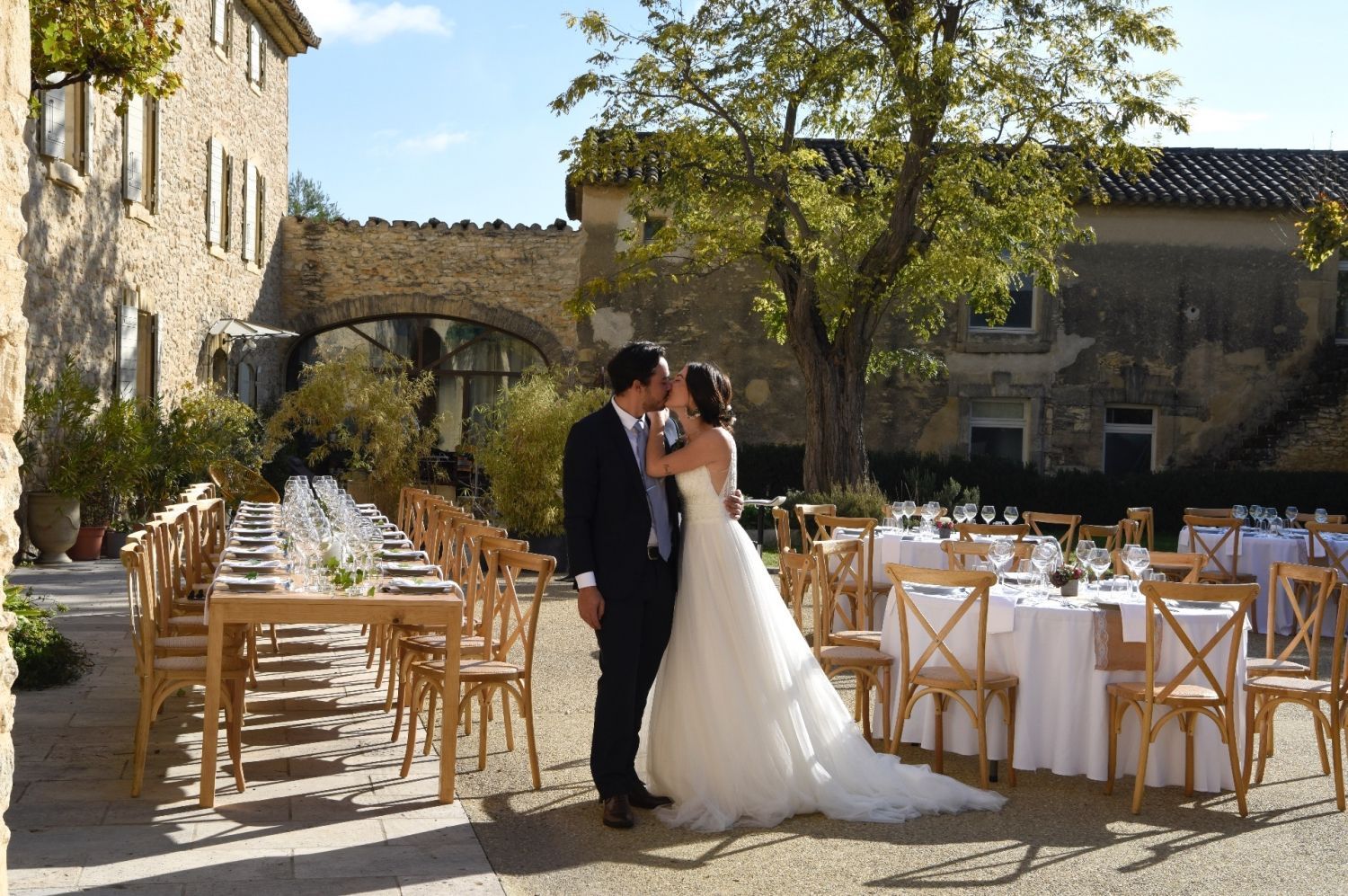 Area for large receptions and parties