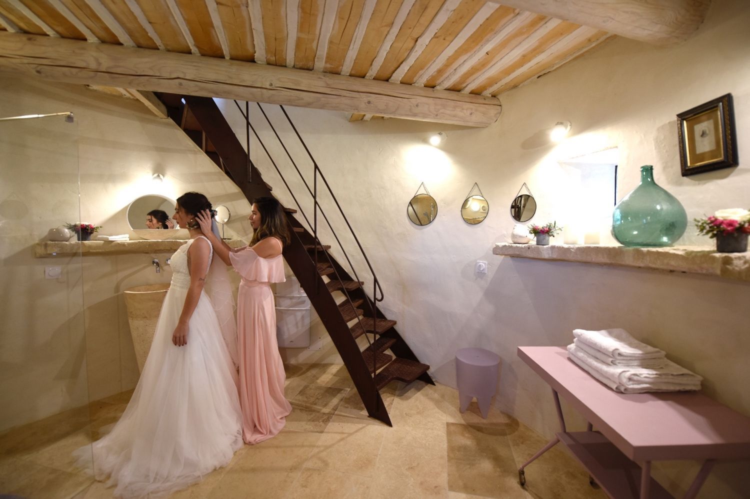 Area for large receptions and parties
