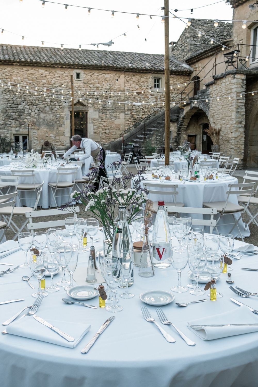 Area for large receptions and parties