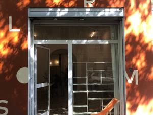 Atypical art gallery 68m2