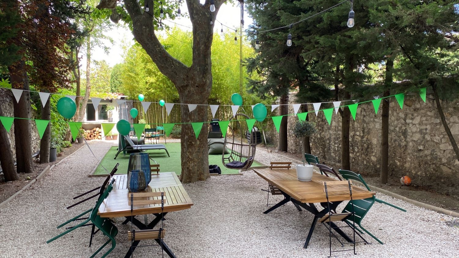 Jardin 400m2 Centre Ville, Cuisine extérieur