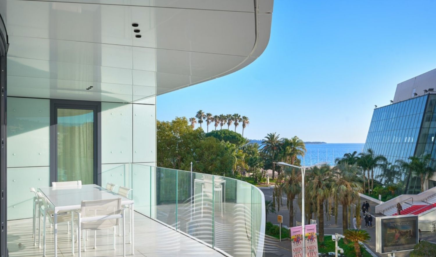 Luxury 6-Bedroom Cannes Apartment – Sea View, Events up to 80 Guests
